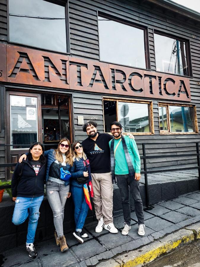 Antarctica Hostel Ushuaia Exterior photo